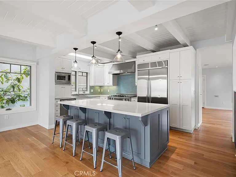 120 Morningside Dr — Photo 16