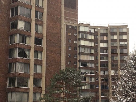 3rd image of 4465 Douglas Ave APT 12K