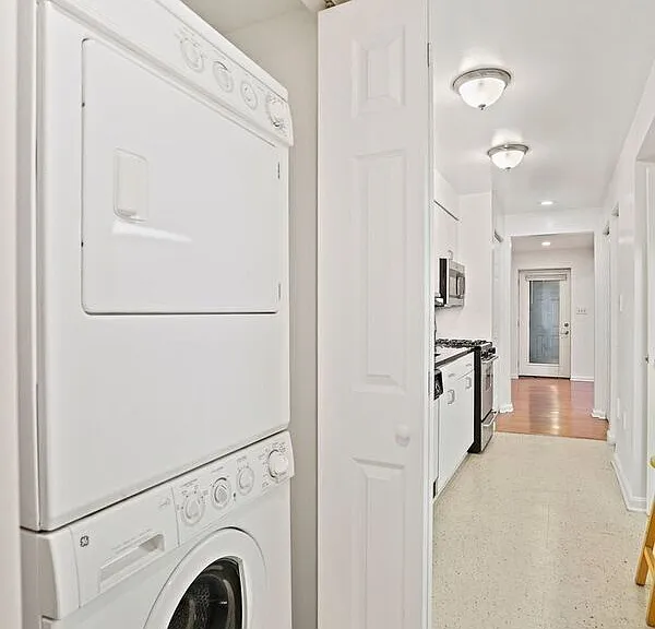 2641 Woodley Pl NW #BASEMENT — Photo 16