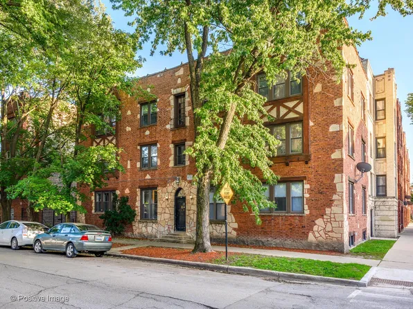 1955 W School St #2, Chicago, IL 60657