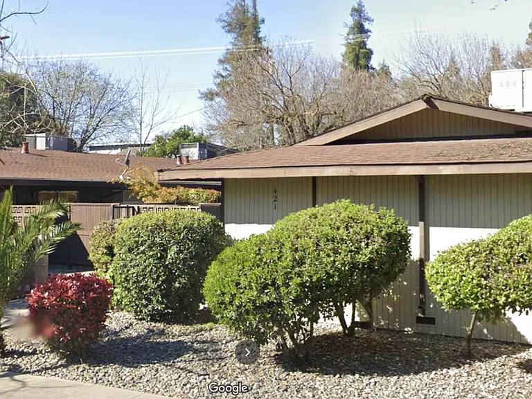 421 Sycamore Ave #B — Photo 7