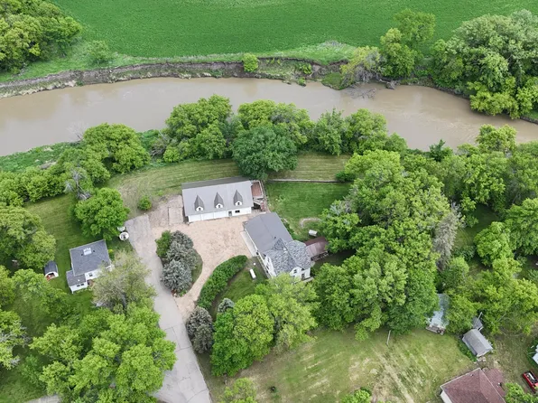 101 S 3rd St, Fort Ransom, ND 58033