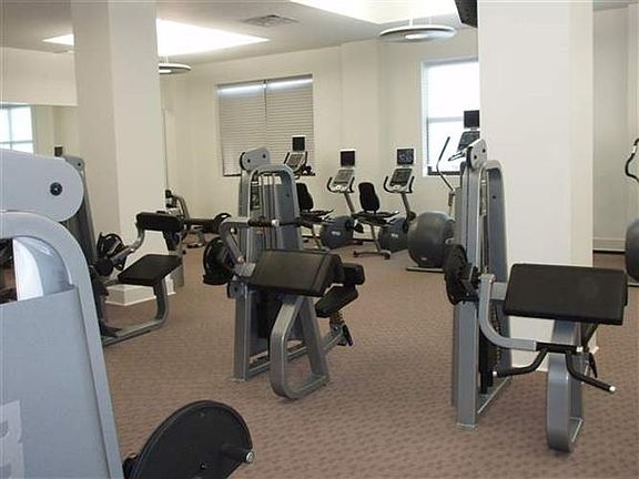 5th image of 4 Beacon Way APT 324