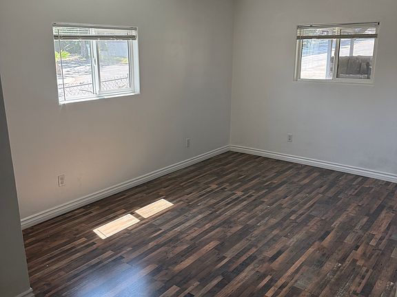 3rd image of 5206 Ithaca Ave