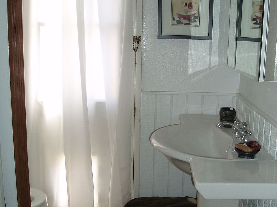 2nd image of 21163 Alaminos Dr