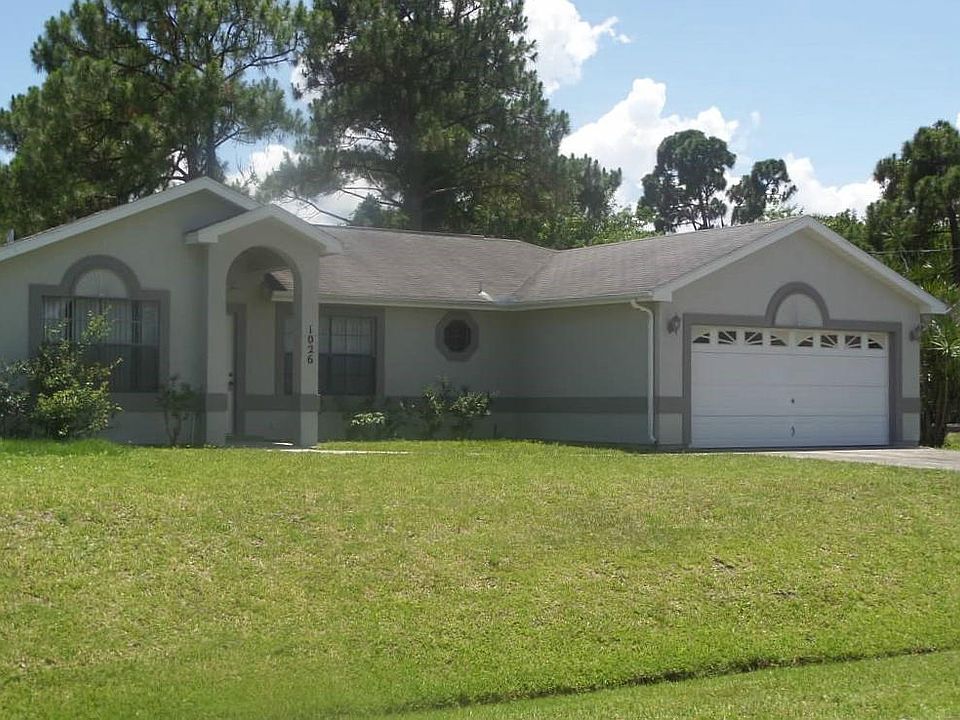 1st image of 1026 SW Benchor Ave