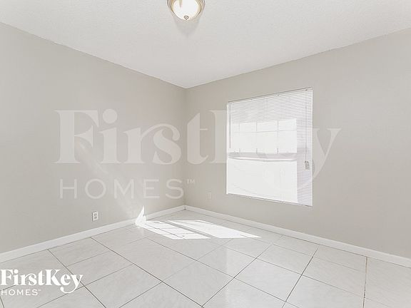 5th image of 1420 Kissimmee Dr