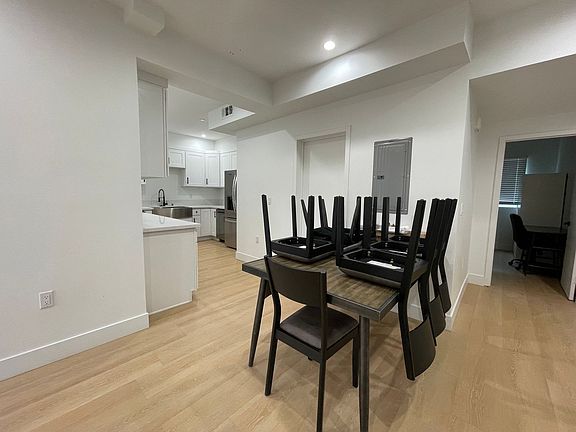 5th image of 1340 W 37th St #1342-1/4
