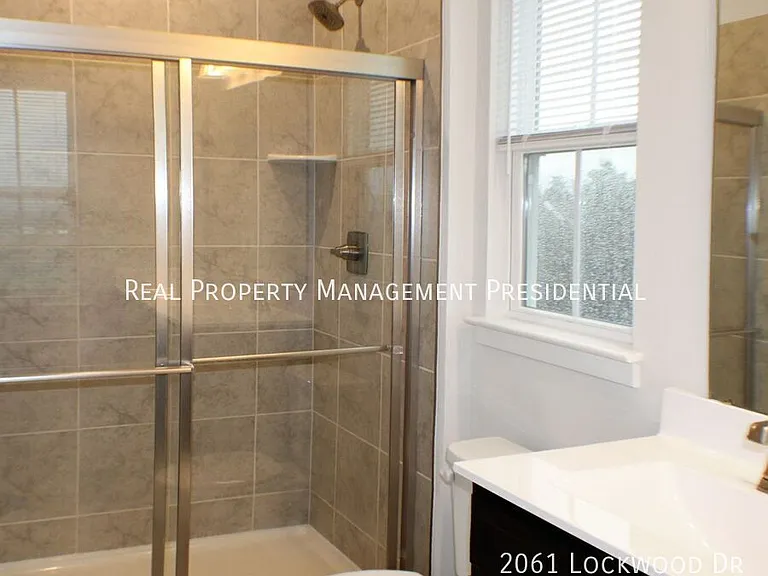 2061 Lockwood Dr — Photo 18