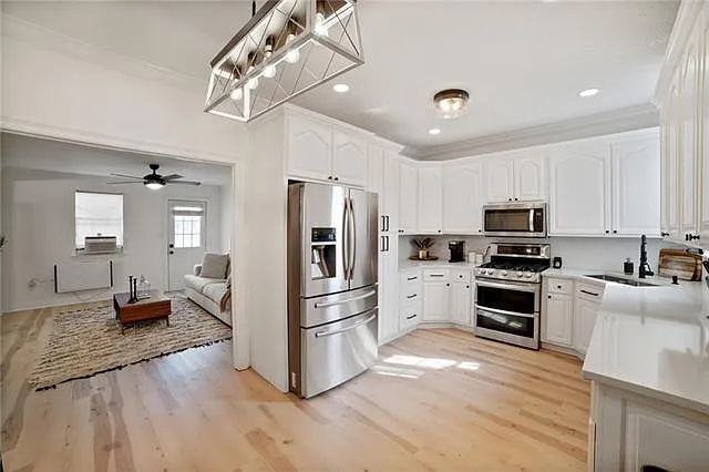 616 Lebeau St #A — Photo 4