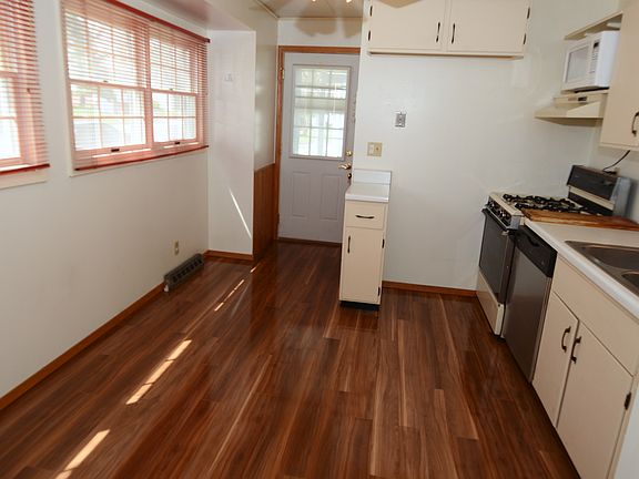 4th image of 6322 N Upland Ter