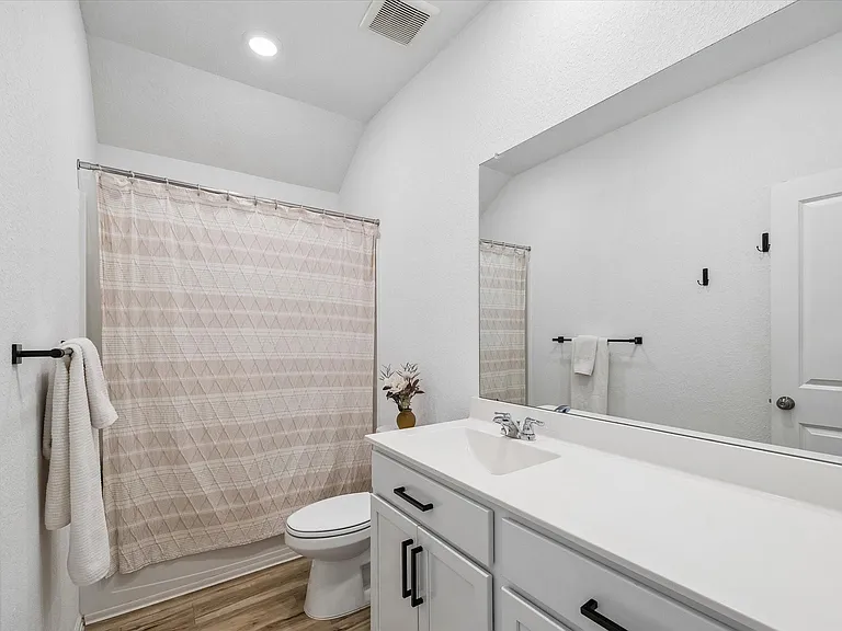 7511 Greenbriar Canyon Ln — Photo 22