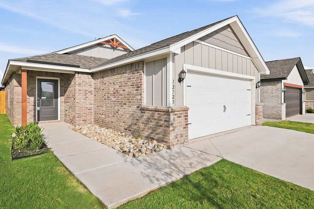 3 bed, 2.0 bath, 1286 sqft, $1,590 — Photo 3