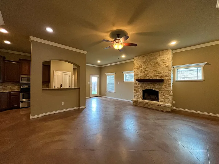 3113 Silver Saddle Dr — Photo 4