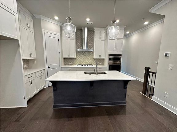 Tons of Cabinets