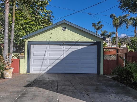 5th image of 1573 Santa Ynez St