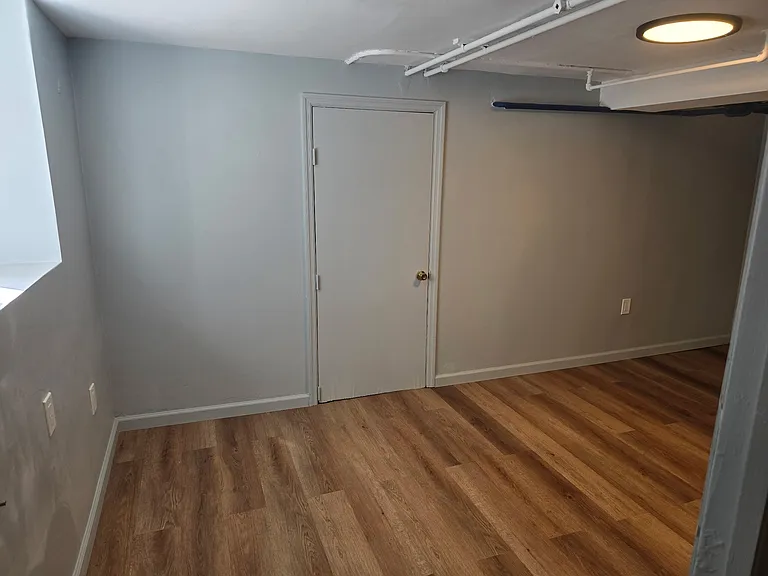 Sherwood Ave — Photo 3