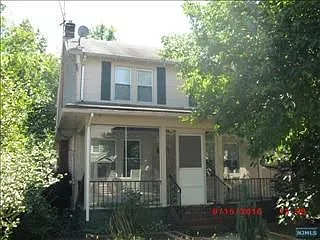 116 Bradley Ave photo 1