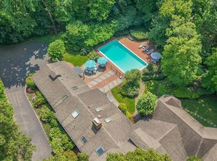 15 Tappentown Lane, Brookville, NY 11545