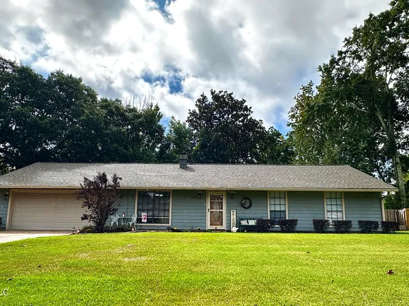 3604 Mercier Dr, Pascagoula, MS 39581
