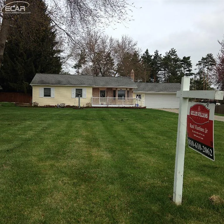 4247 E Stanley Rd photo 1