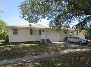 667 24th Ave, Columbus, NE 68601
