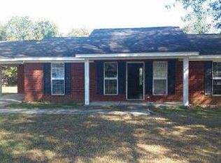 209 1/2 10th Ave, Atmore, AL 36502