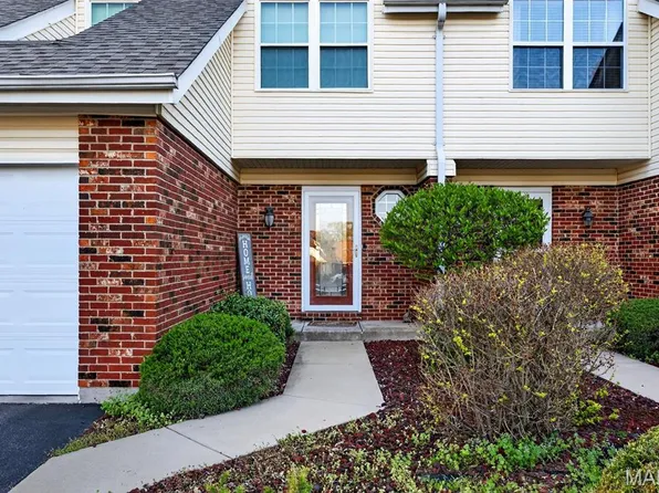 323 Devonshire Ct, Saint Peters, MO 63376