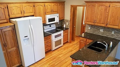 4th image of 1112 Regency Dr