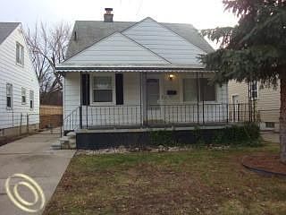 1st image of 567 Cleveland Ave