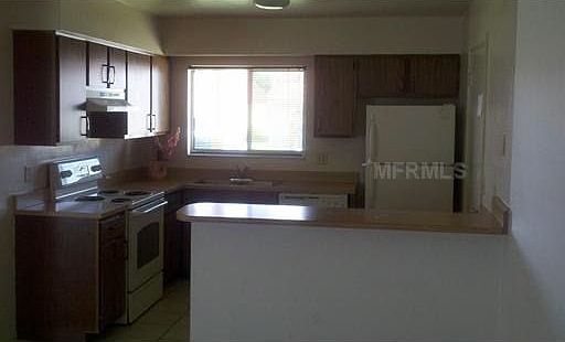 2nd image of 10810 Westbrook Dr