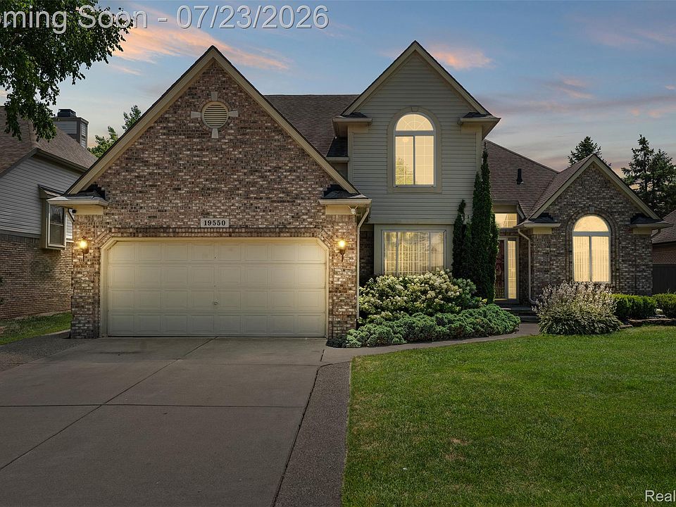 1st image of 19550 Shorecrest Dr