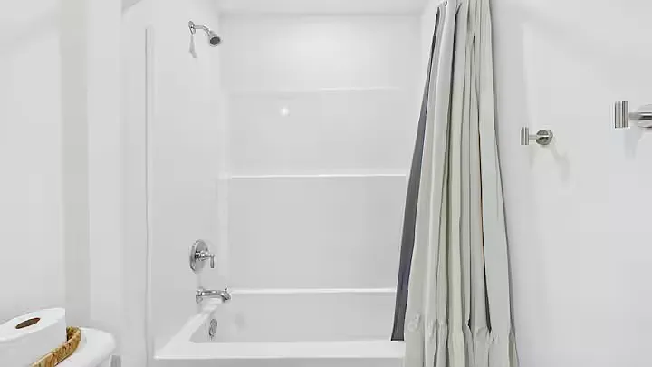 4 bed, 1492 sqft, $2,600 — Photo 2