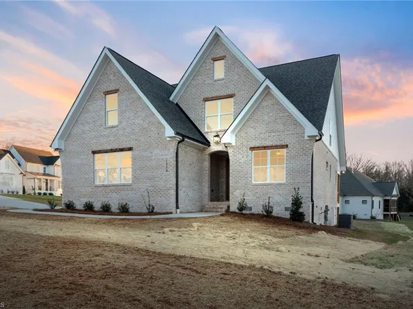 1379 Ashfield Dr, Lewisville, NC 27012