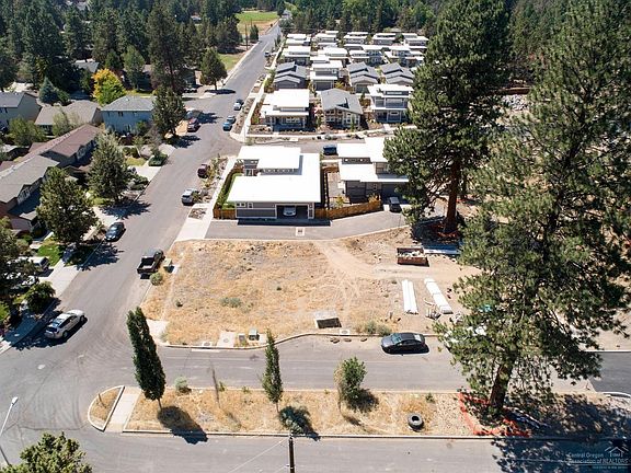 5th image of 20289 NW Forest Heights Pl