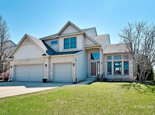 604 Wood Creek Dr, Antioch, IL