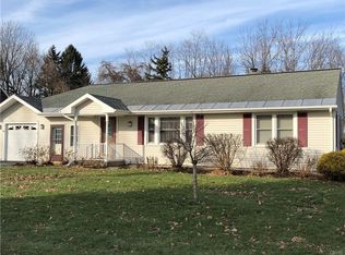 9 Bohling Rd, New Hartford, NY 13413