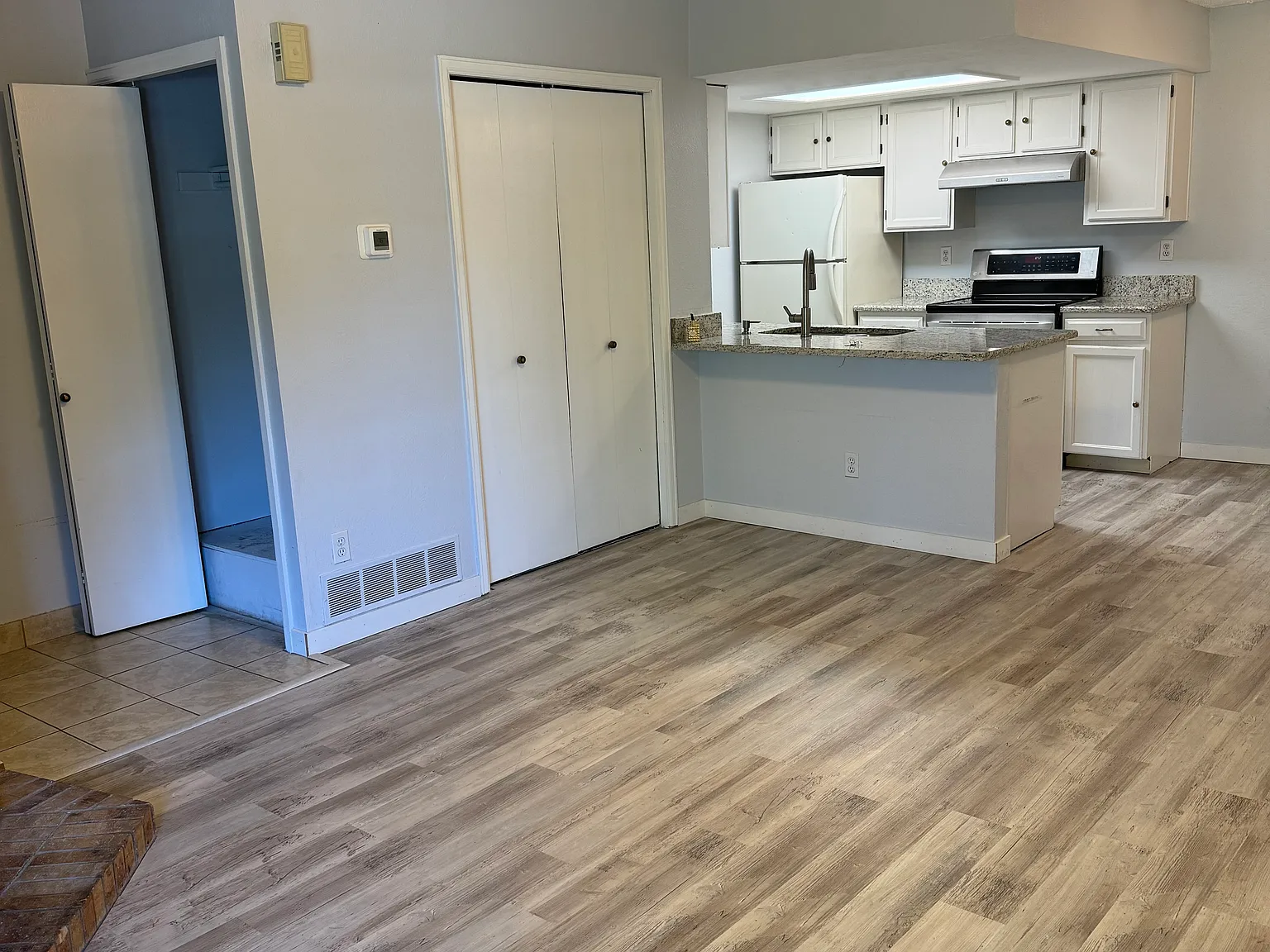 8376 S Upham Way — Photo 1