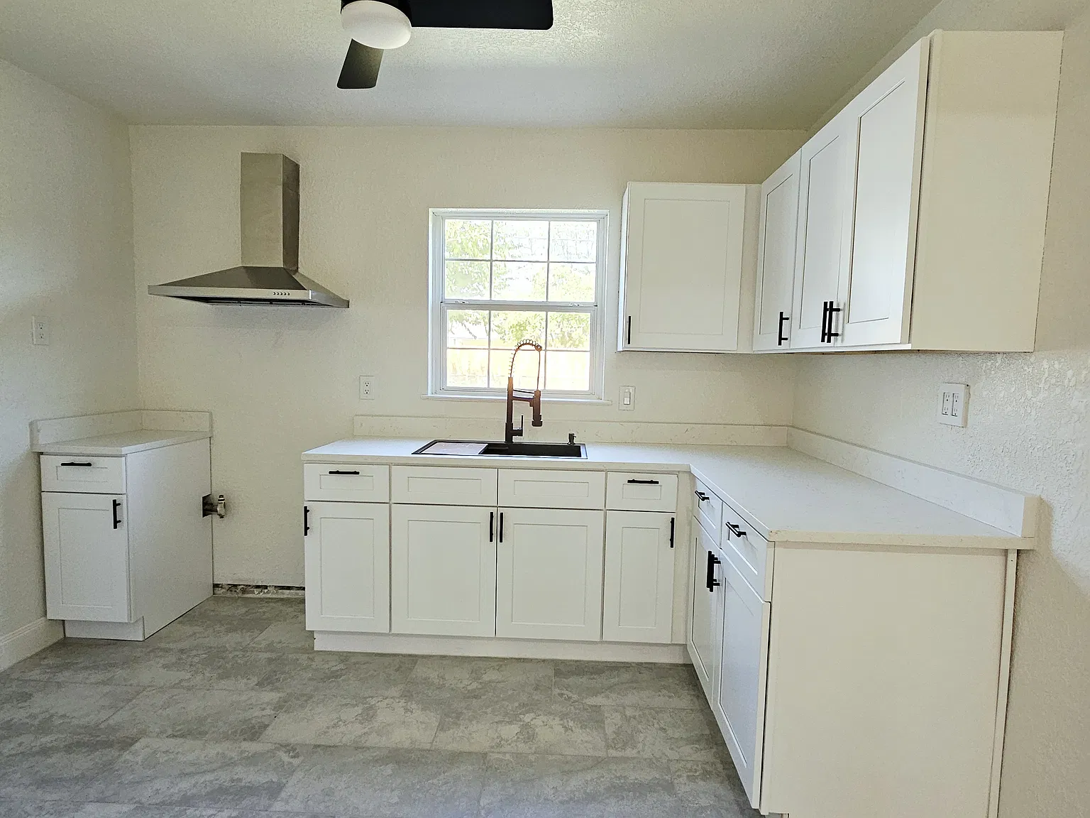 4 bed, 1747 sqft, $2,000 — Photo 4