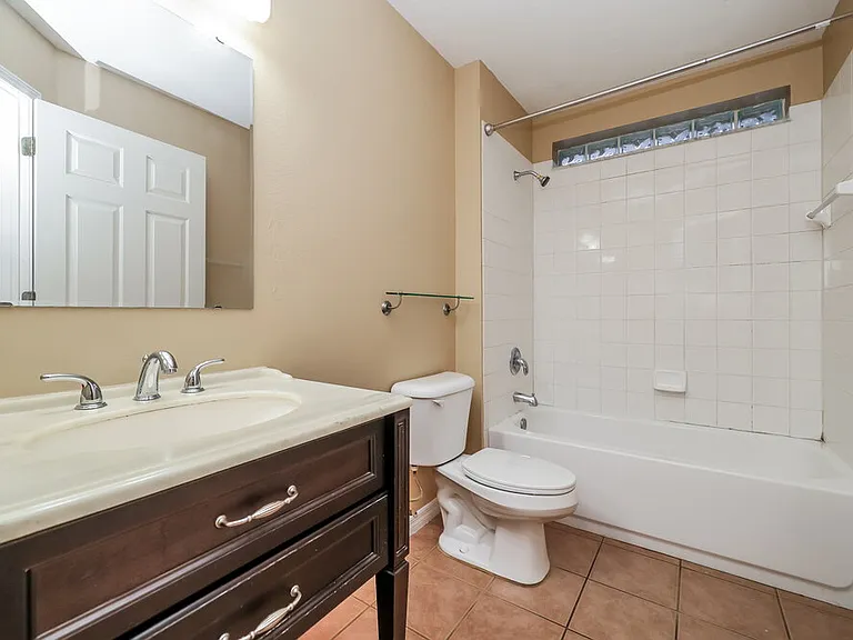 6708 Summer Haven Dr — Photo 12