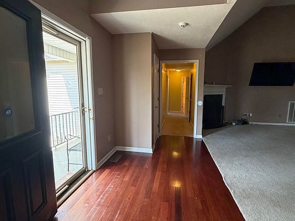5th image of 741 Dancer Rd