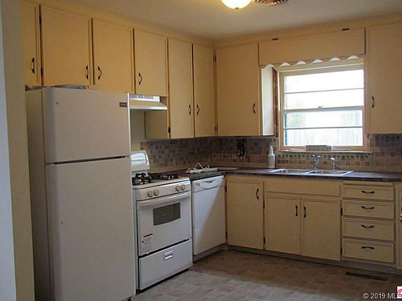 4th image of 1710 S Lakewood Ave