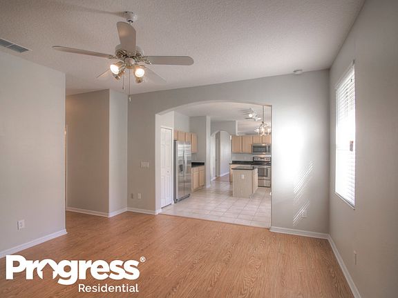 5th image of 839 Norman Ct