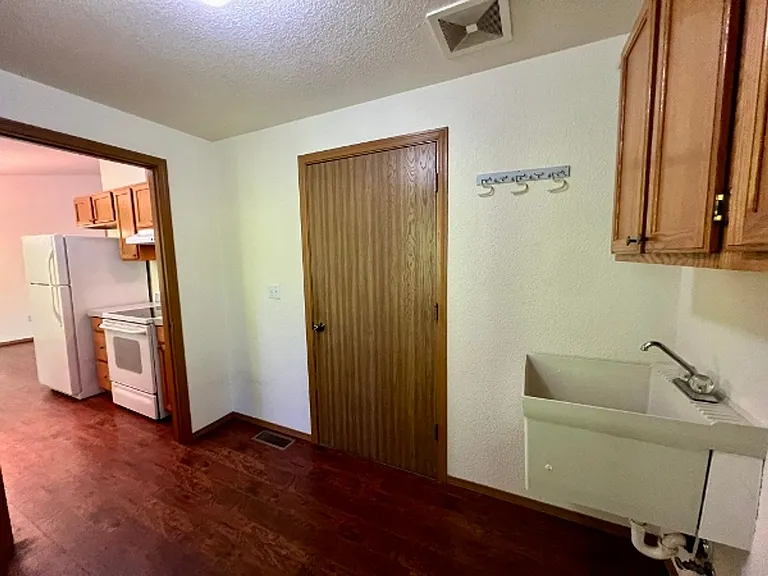 2422 Leach Ct SE — Photo 11