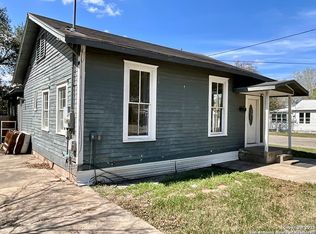 709 N Jefferson St, Beeville, TX 78102