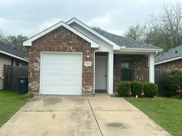 756 River Garden Dr, Fort Worth, TX 76114