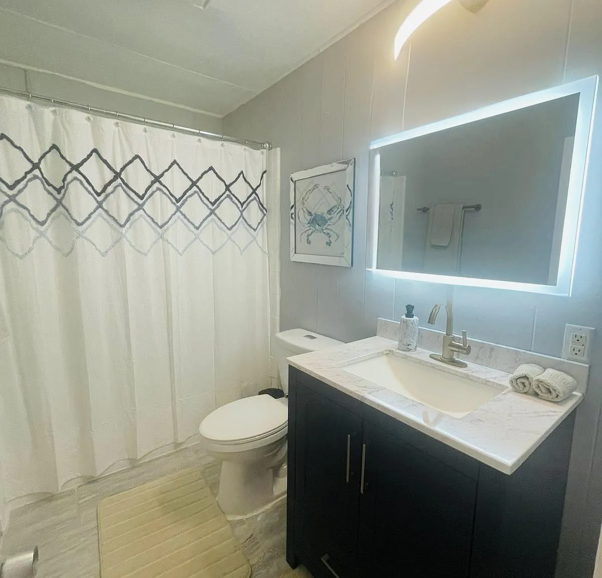3 bed, 2.0 bath, 1088 sqft, $1,594 — Photo 3