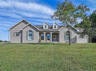 13095 Trestle Rd, Highland, IL 62249