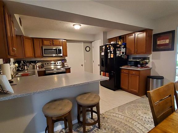 5th image of 11423 Brady Ln