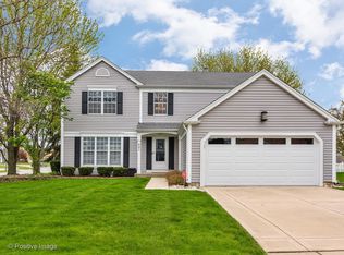 991 Royal Glen Ln, Carol Stream, IL 60188
